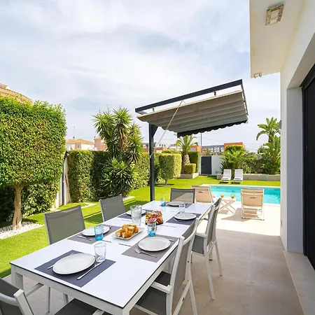 Villa Stylish With Views *
