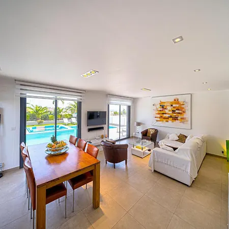 Stylish With Views Torremendo