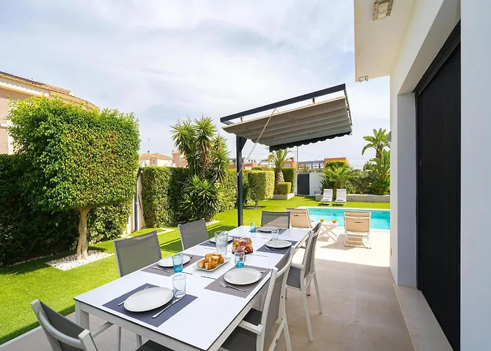 Villa Stylish With Views *